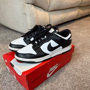 Nike - Panda Dunks